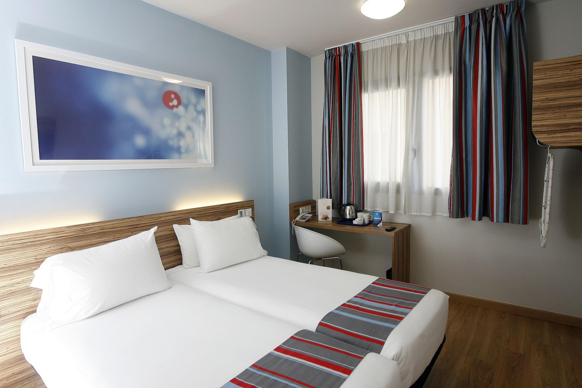 Travelodge Madrid Metropolitano מראה חיצוני תמונה