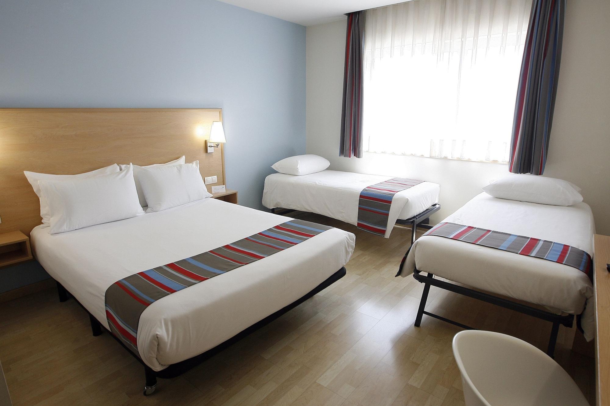 Travelodge Madrid Metropolitano מראה חיצוני תמונה