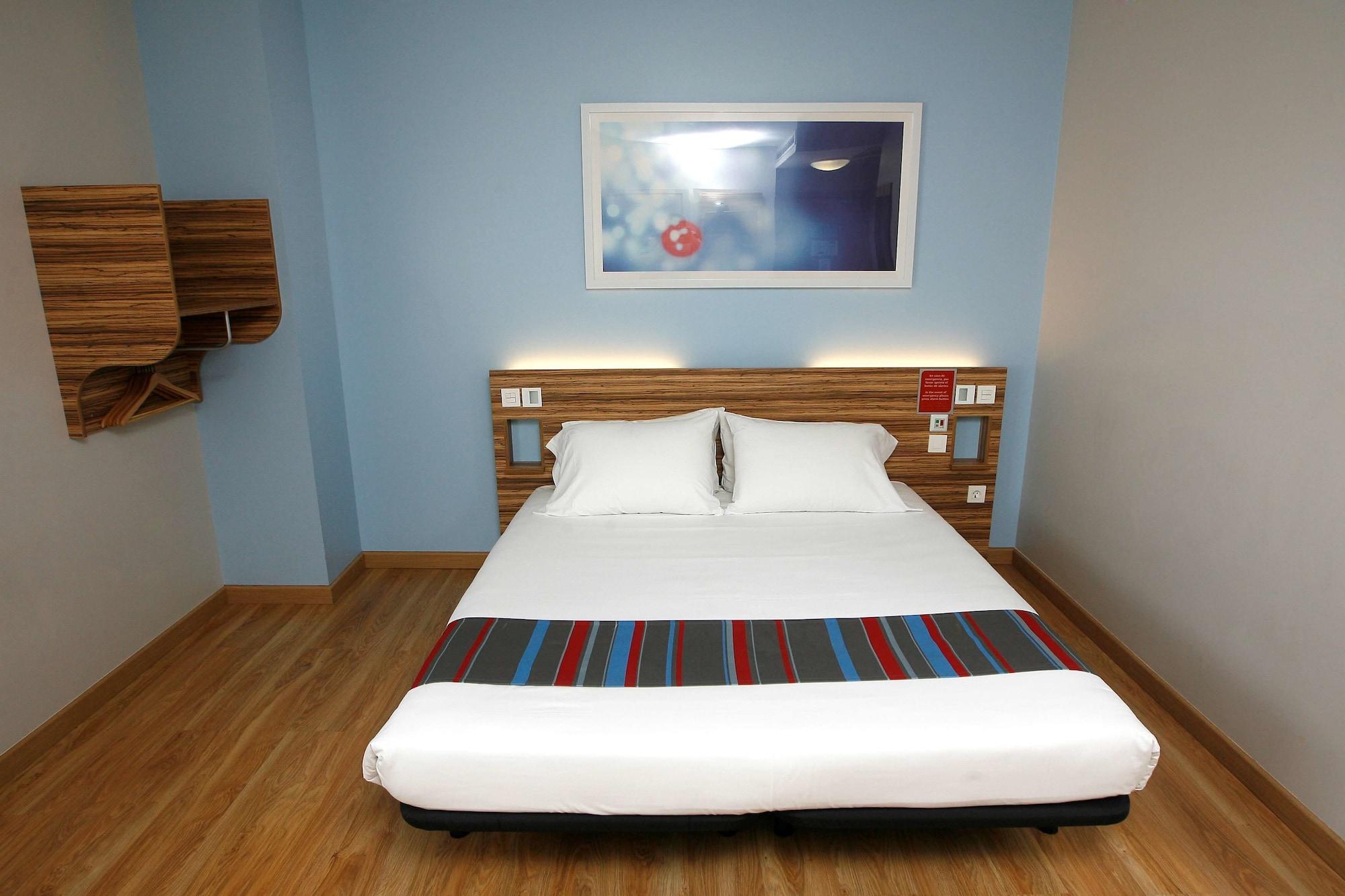 Travelodge Madrid Metropolitano מראה חיצוני תמונה