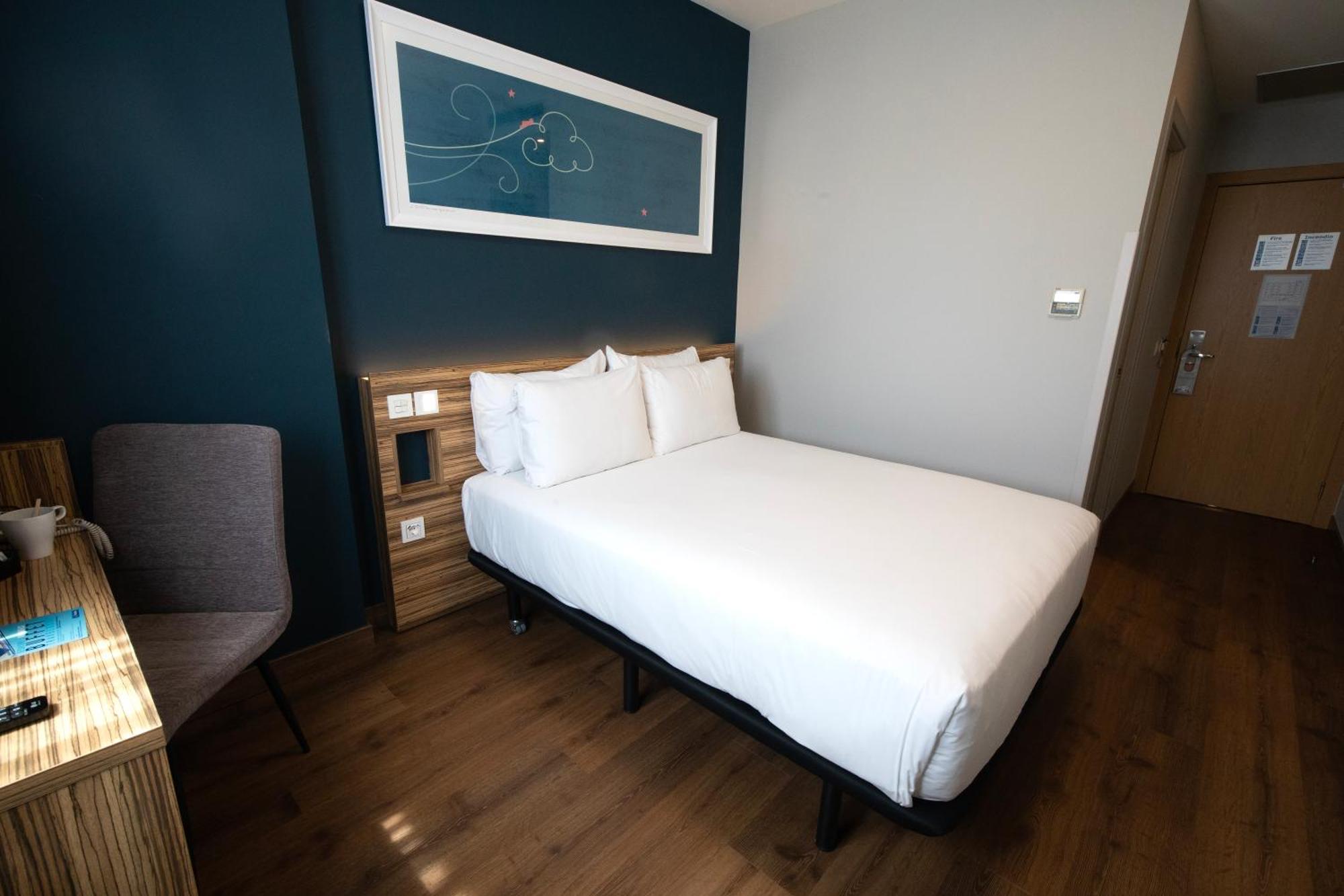 Travelodge Madrid Metropolitano חדר תמונה